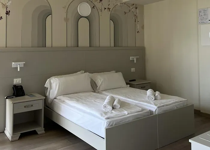 Hotel Garda Bellevue